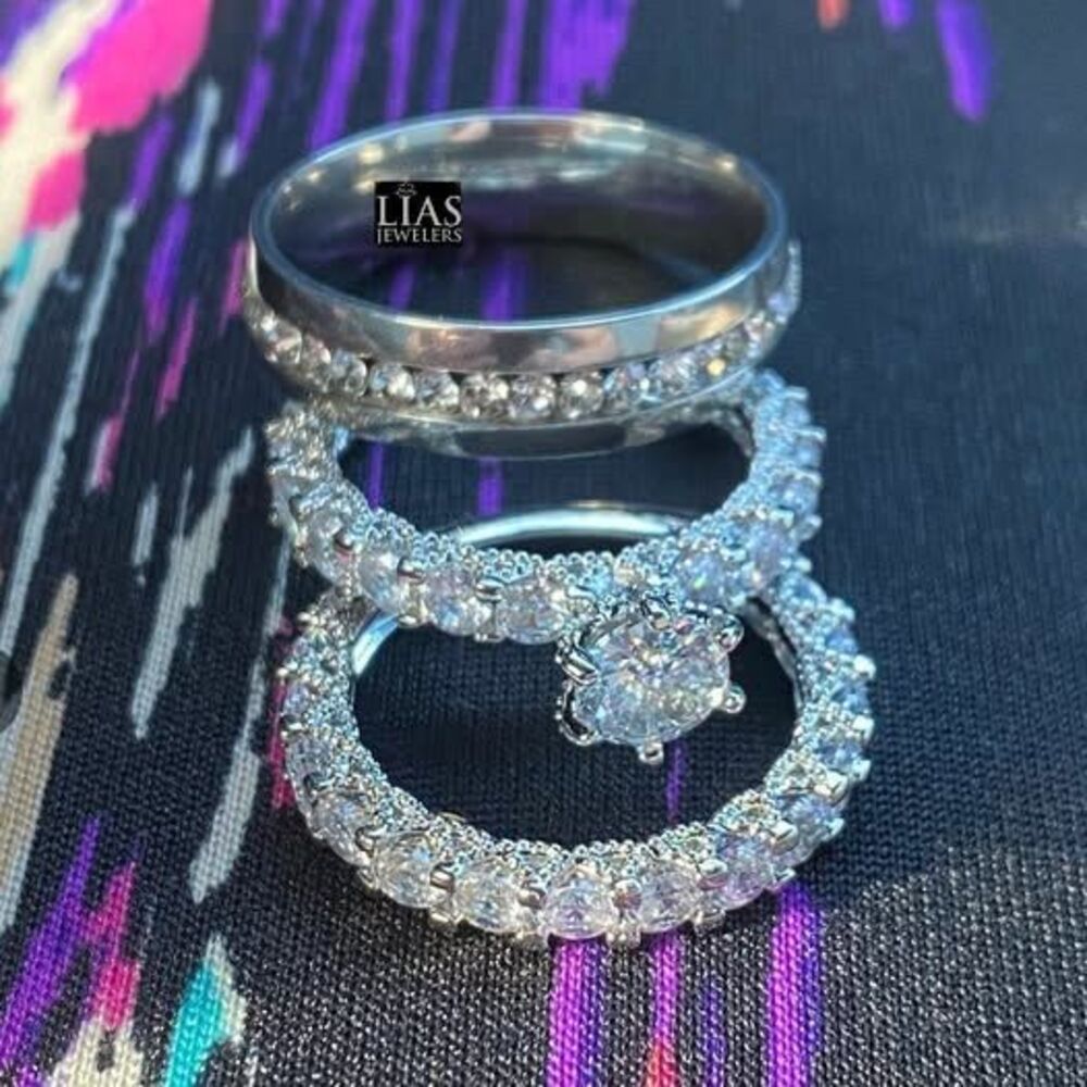 New 18k white gold wedding ring set his and hers